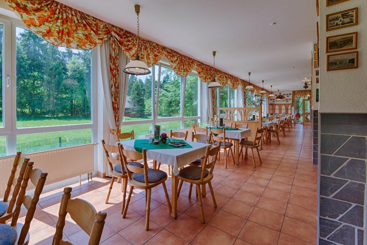 Hotel Haus Oberland Массерберг Экстерьер фото