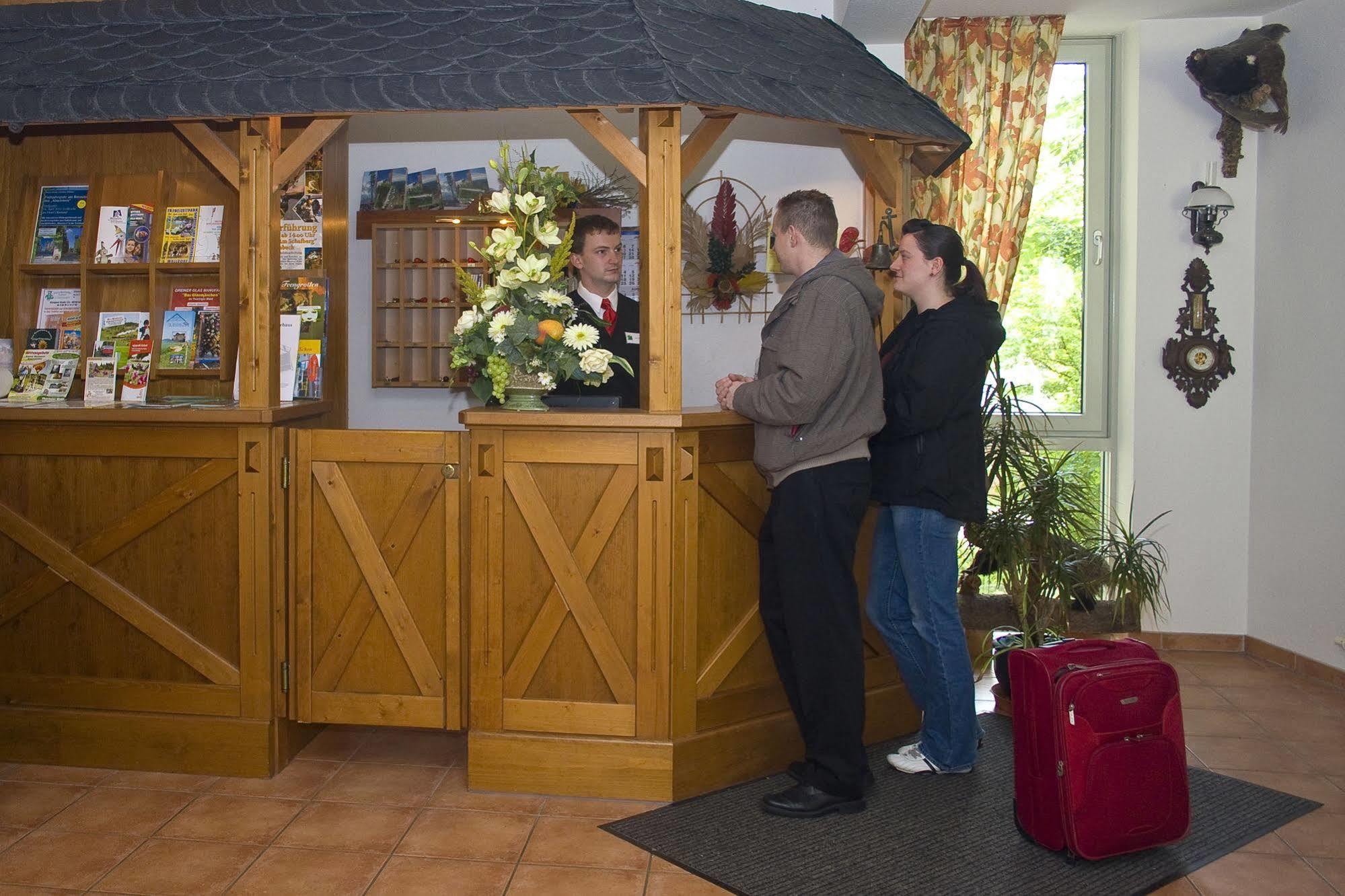 Hotel Haus Oberland Массерберг Экстерьер фото